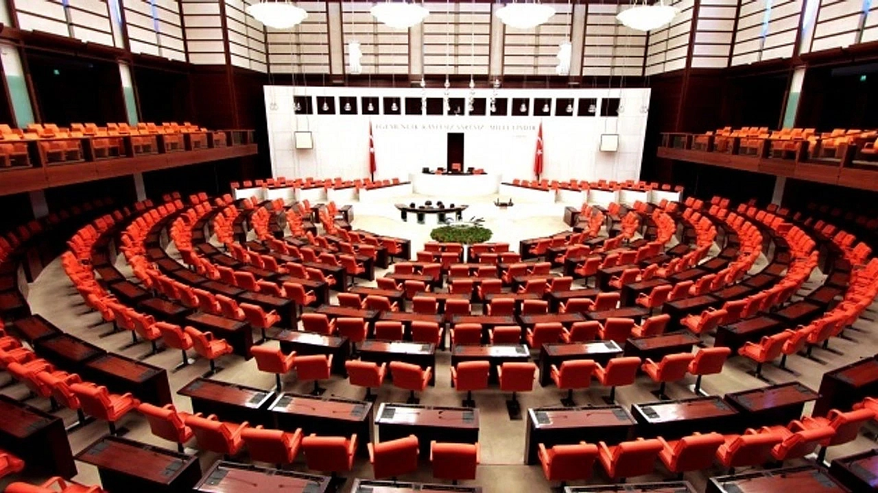 210 STK’den Meclis Komisyonu için çağrı |
