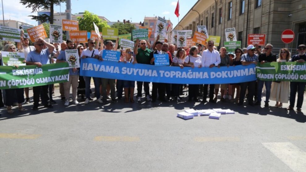 Siyanürlü madene karşı çıkıyorlar |