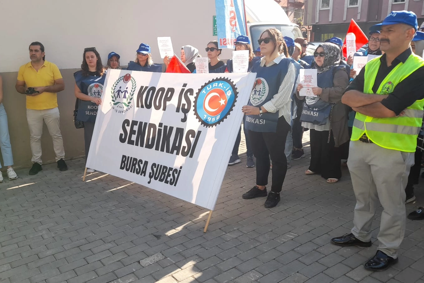 Bazı vali ve kaymakamların grevdeki işçileri tehdit ettiği iddiası |