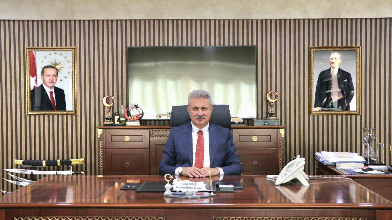 AKP ‘ihraç’ istemiyle disipline sevk etti |
