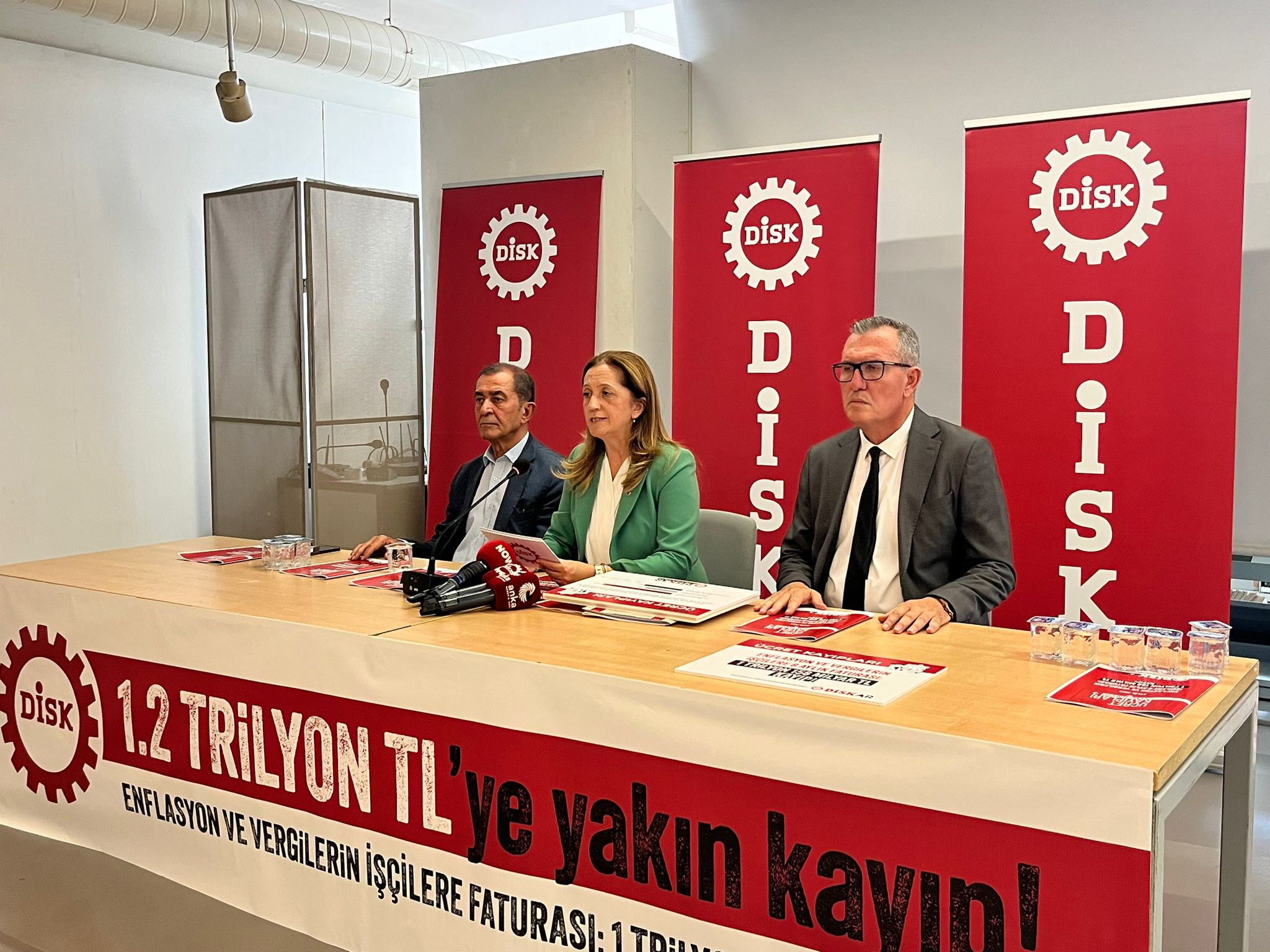 Maaşlar eriyor, alım gücü düşüyor |