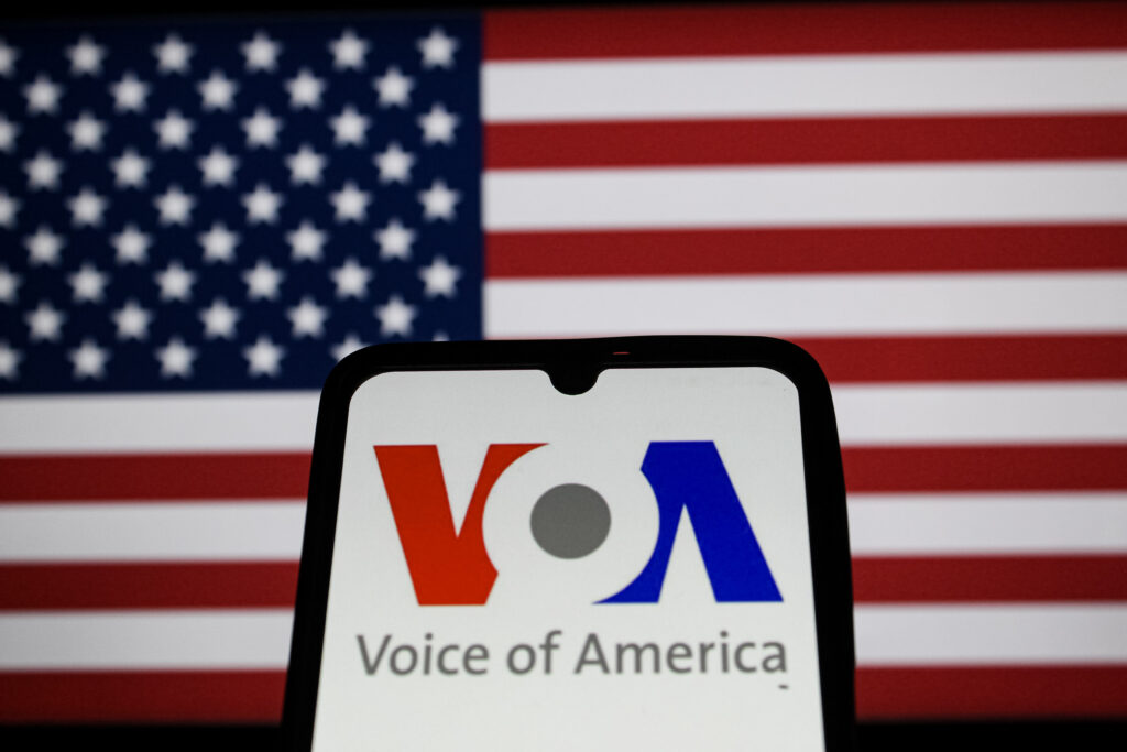 Trump’ın VOA planına yargı engeli |