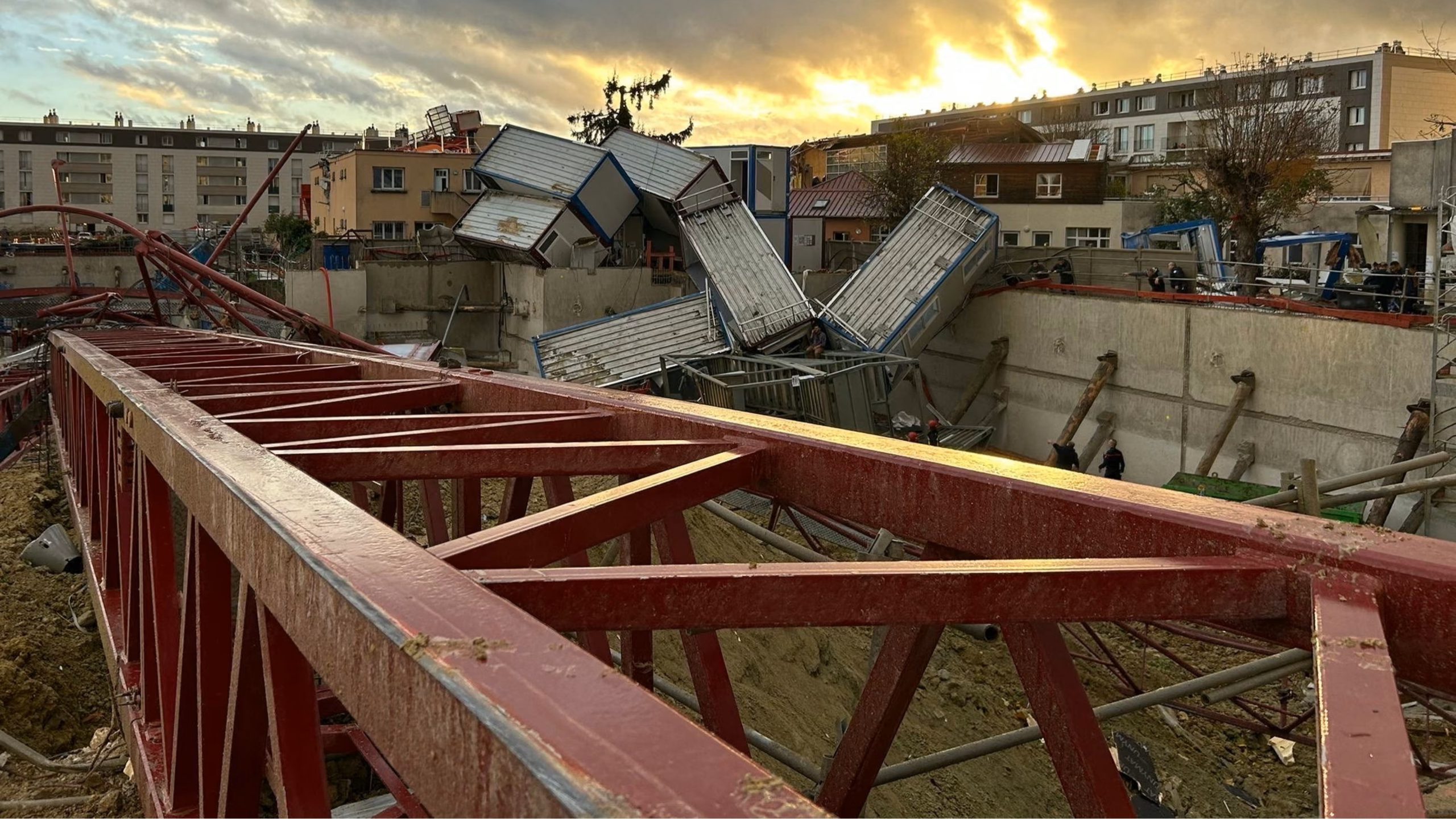 Paris yakınlarında hortum |