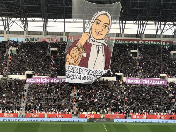 Tribünlerinden Rojin Kabaiş için adalet çağrısı |