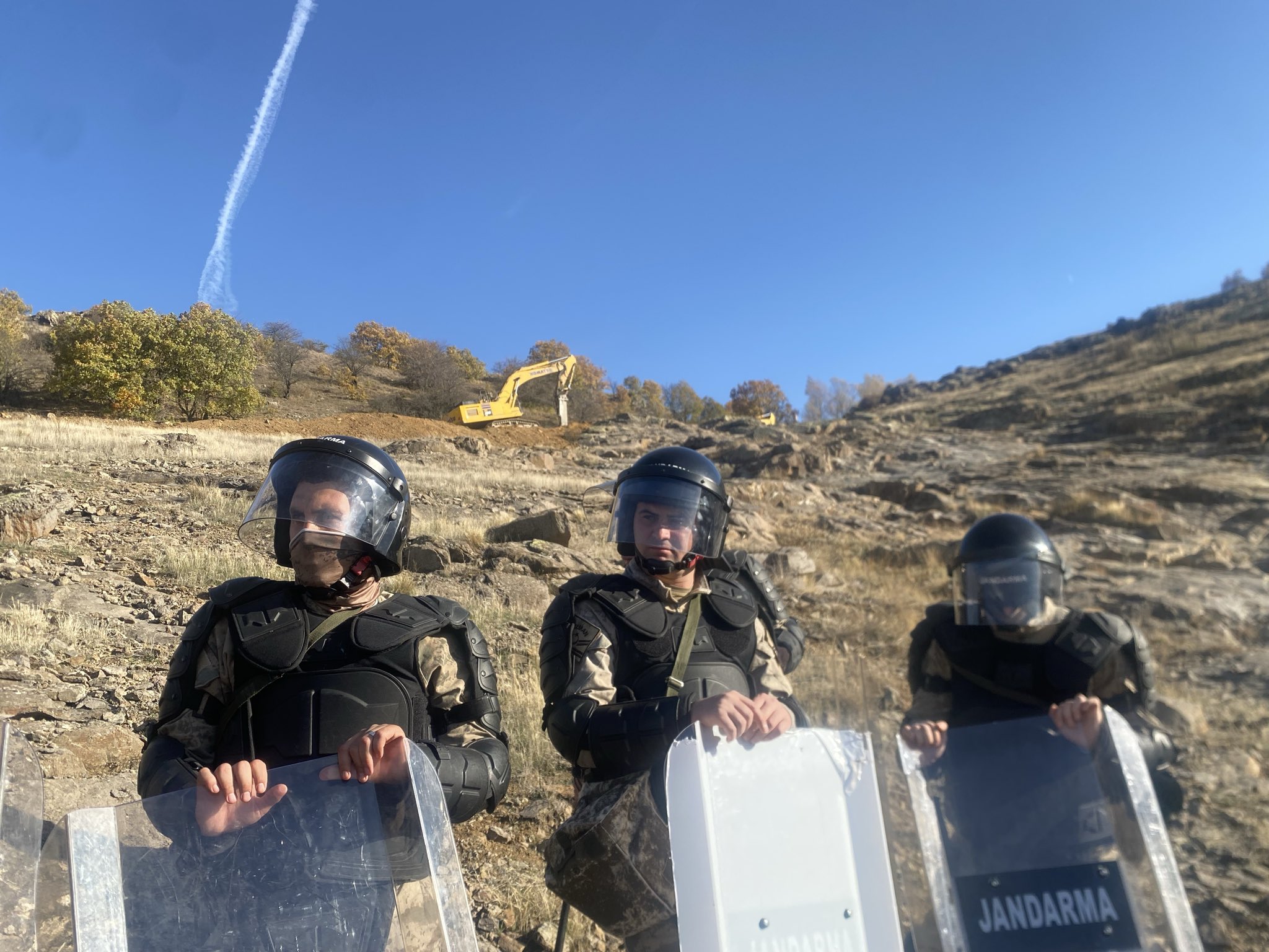 Kaypakkaya’nın köyüne kepçeler girdi I