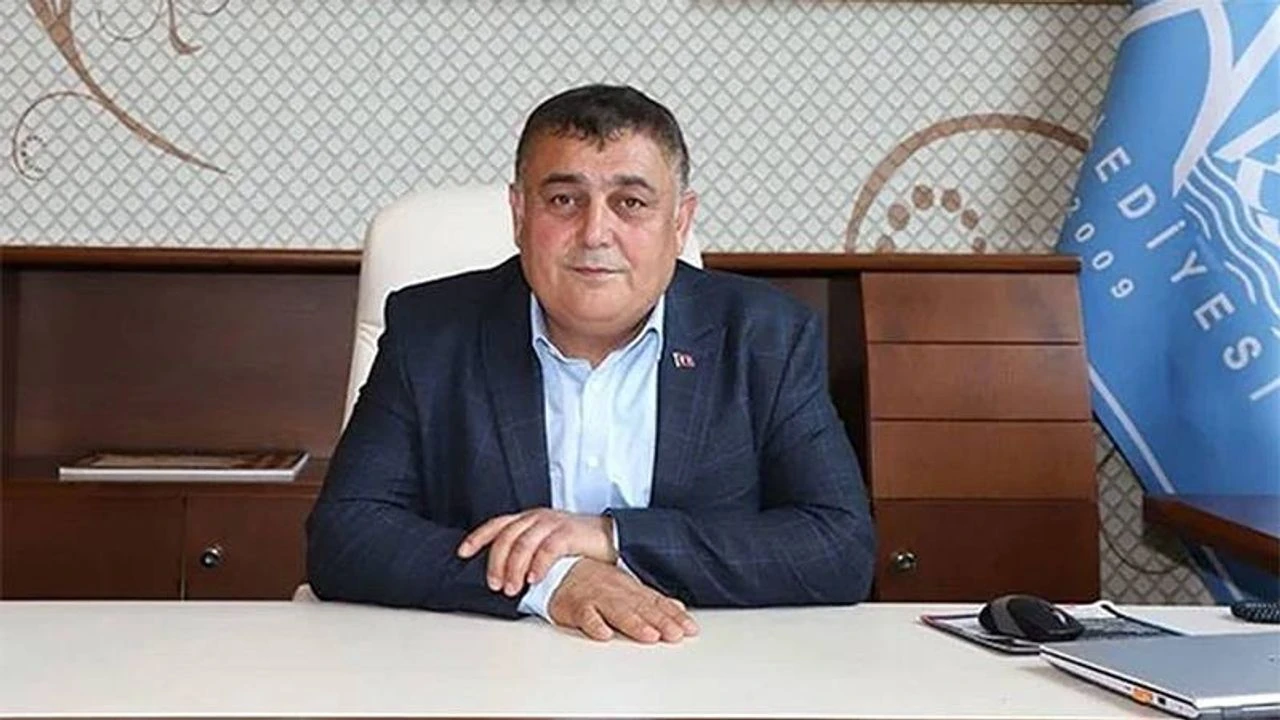 20 ayda 54 belediye başkanı |