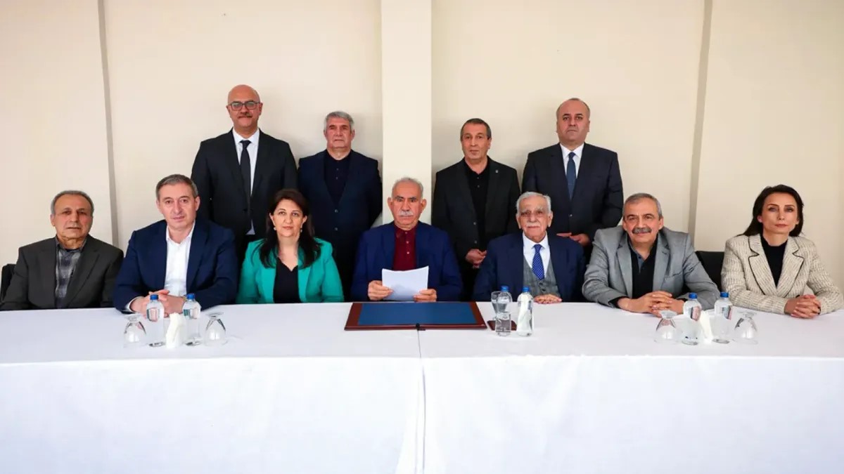 Hatimoğulları, İmralı görüşmesinin detaylarını açıkladı |