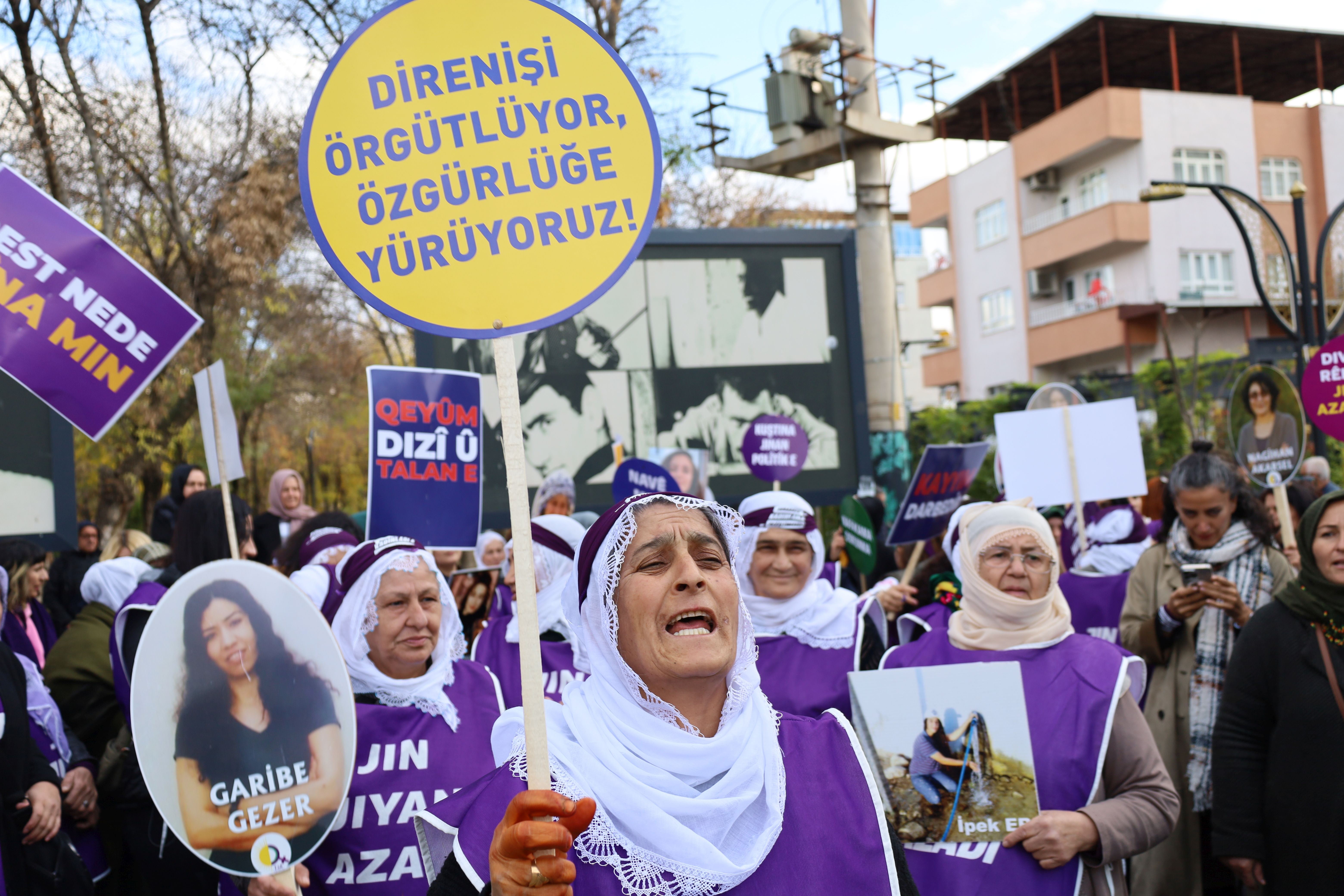 Kadına Yönelik Şiddete Karşı Mücadele Günü | — DEM Parti programını açıkladı görseli