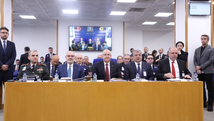 Sınırlardaki mayınlar | — 10 yılda en az 45 çocuk öldü görseli