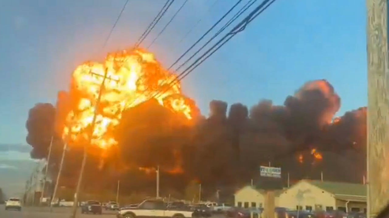 ABD’de kargo uçağı düştü l