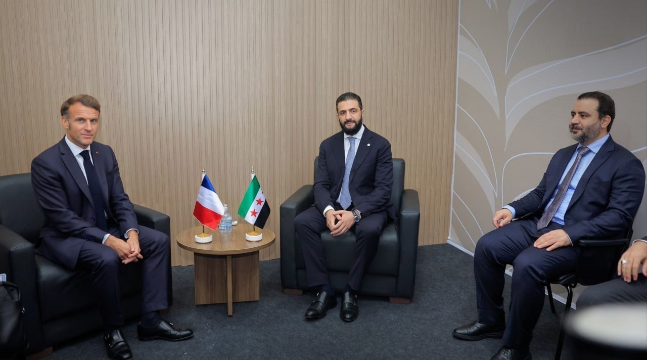 Macron Şara ile görüştü |