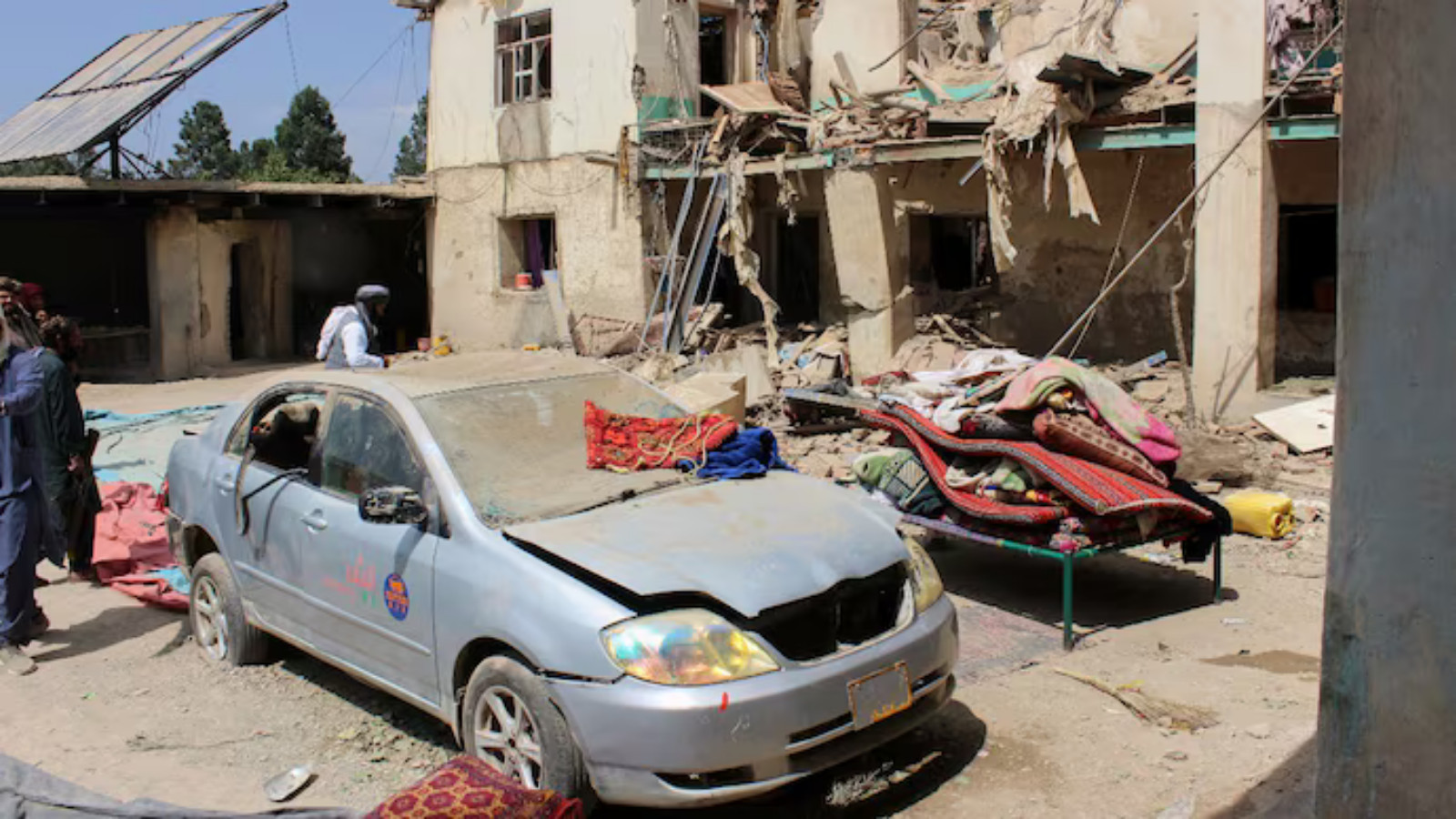 Pakistan’dan Afganistan’a hava saldırısı l