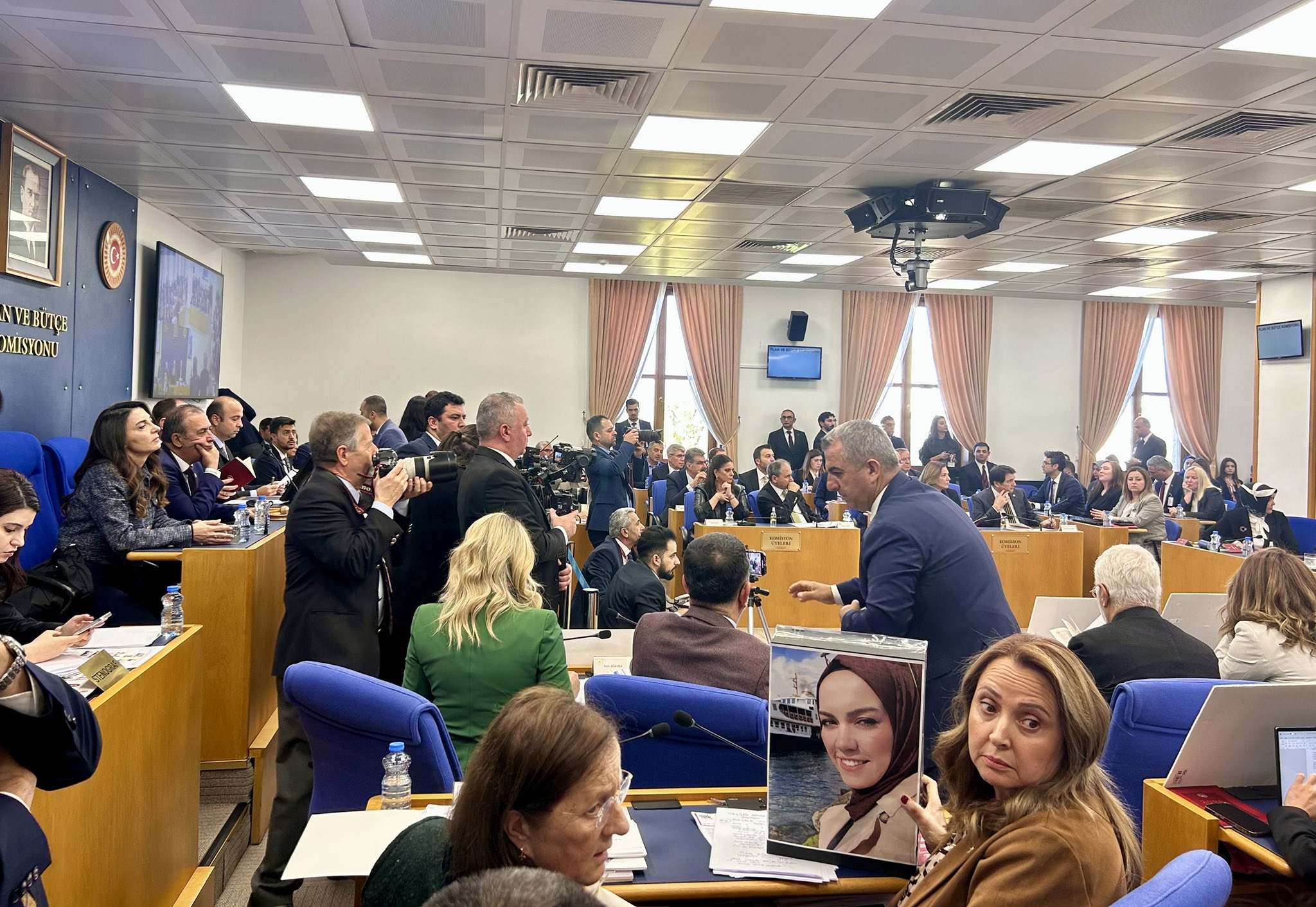 Kadına yönelik bütçe önergeleri reddedildi I