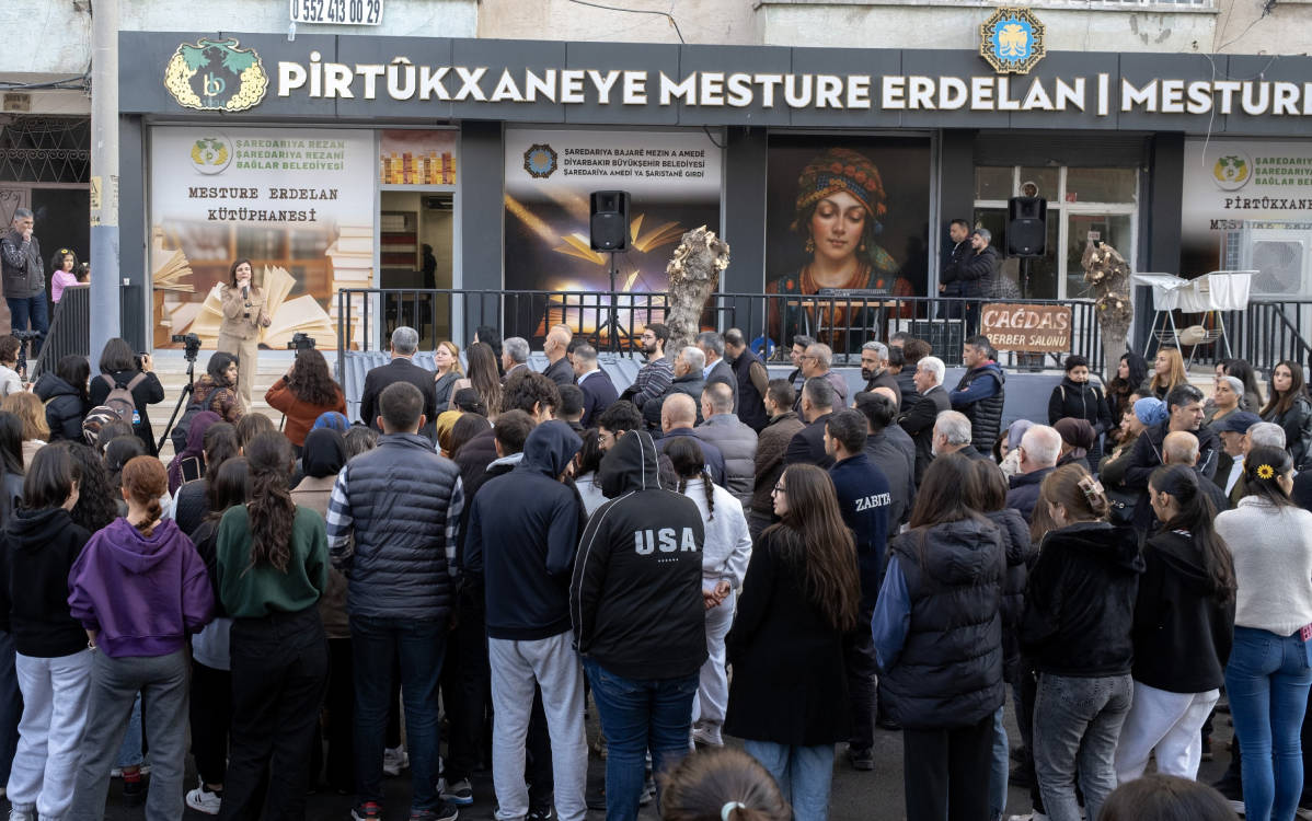 İlk Kürt kadın tarihçi |