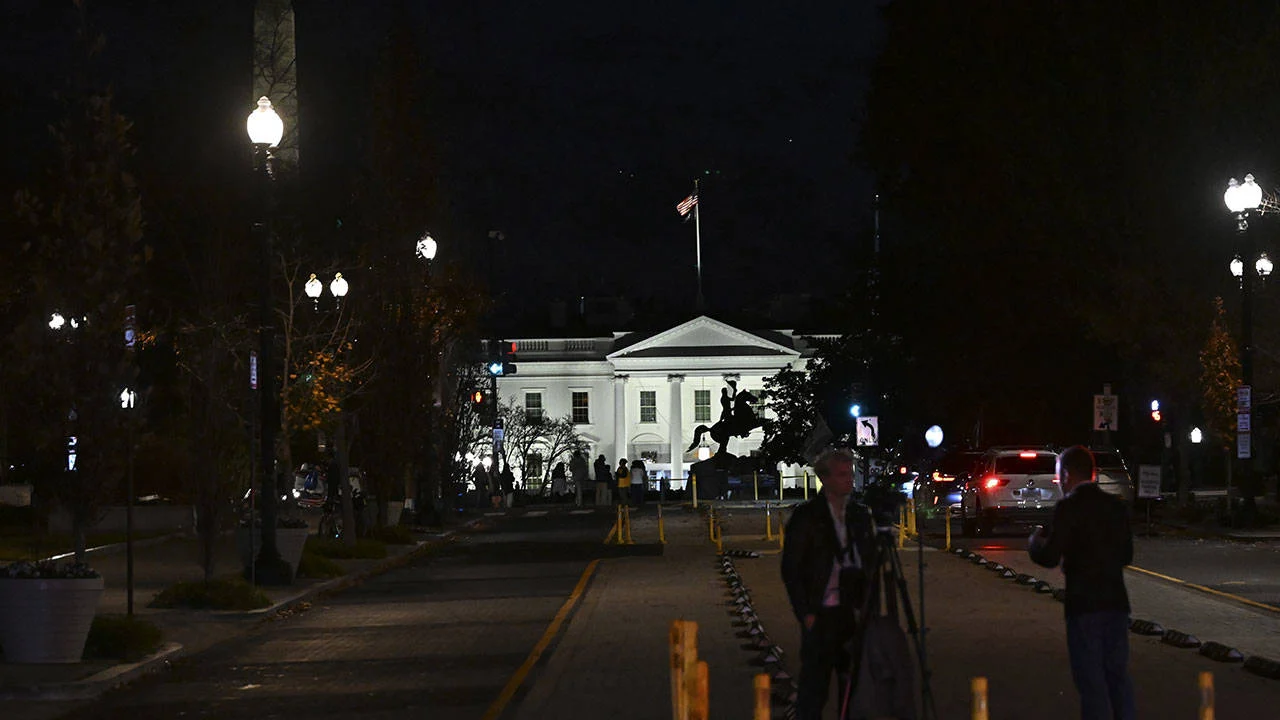 Afganistan vatandaşlarının göçmenlik başvuruları durduruldu |