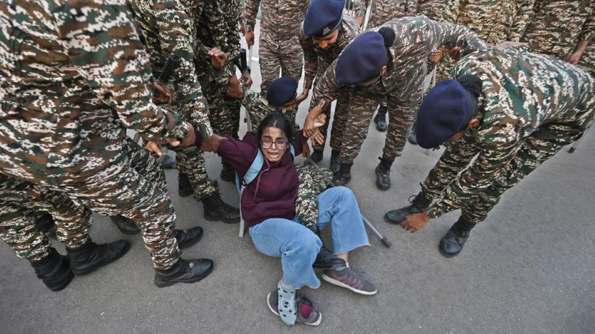 Delhi’de temiz hava eylemleri büyüyor |