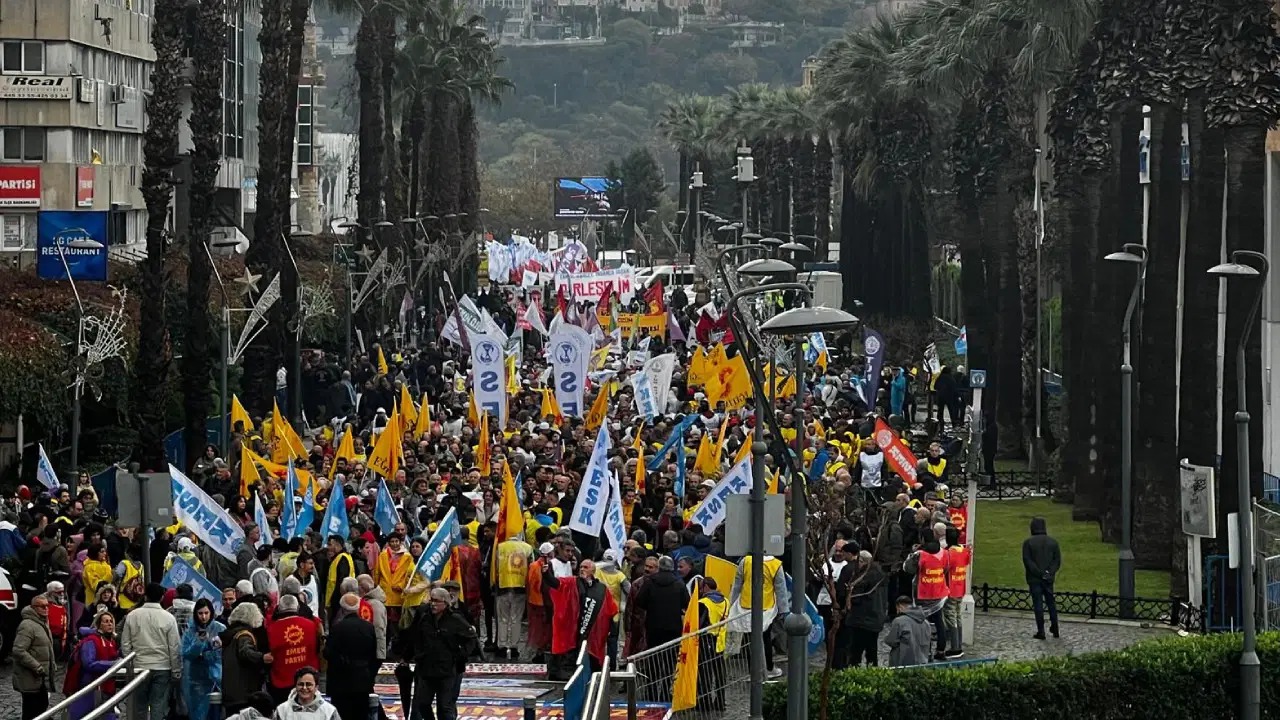 Yoksulluğa dikkat çekildi l