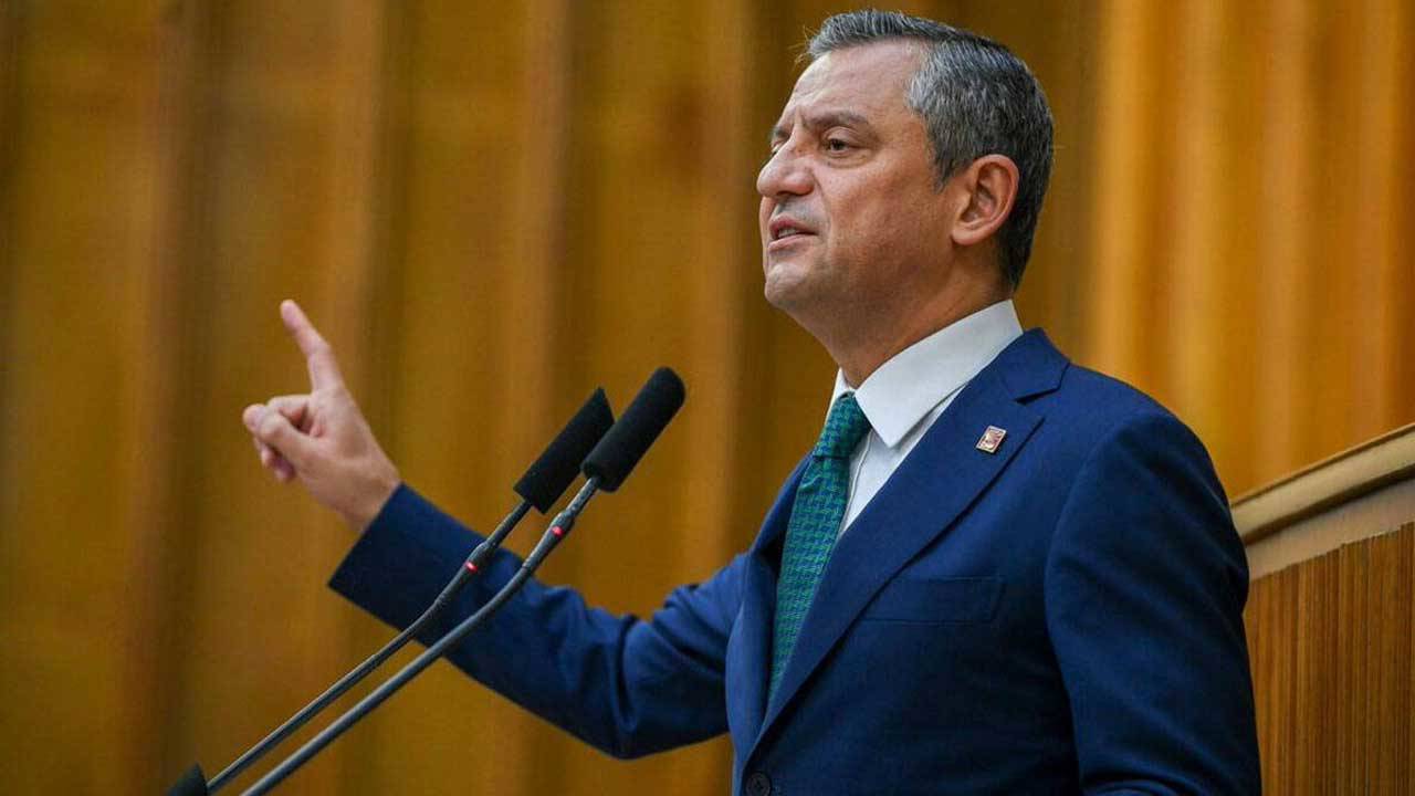 Özel’den Demirtaş ve dokunulmazlıklar özeleştirisi |