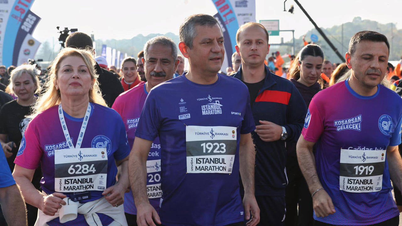 Maratonun startını verdi |