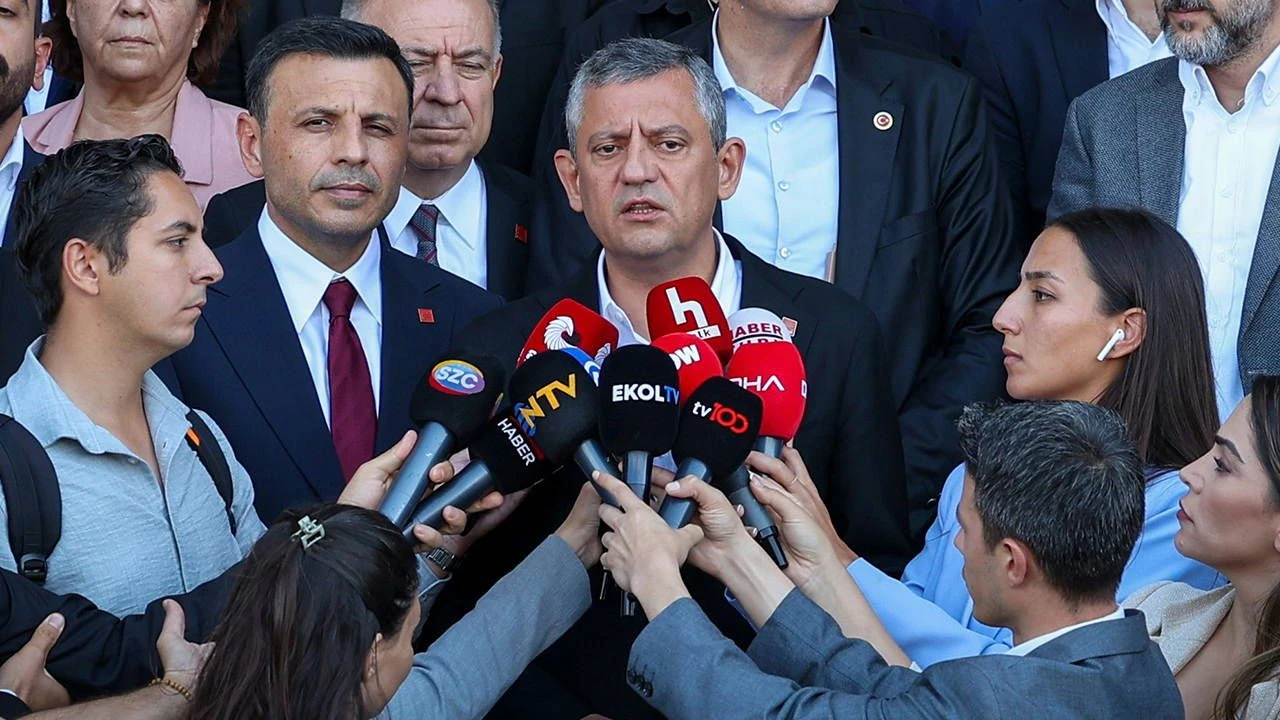 Kahraman kararı, Gürlek iddiası, birincilik polemiği |