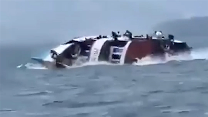 Kongo’da tekne alabora oldu |