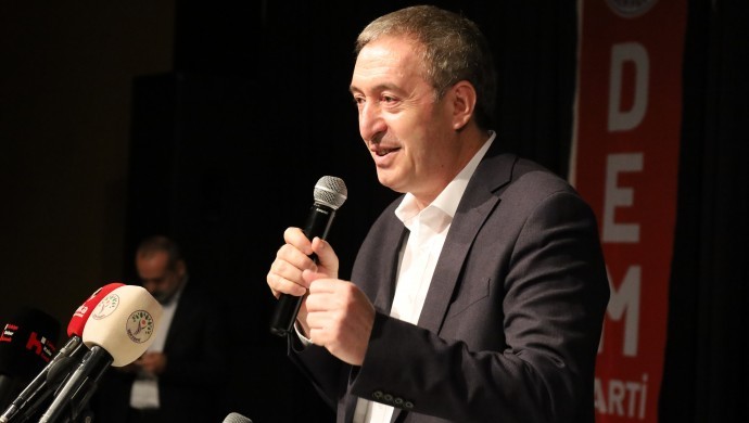 “‘Şununla konuşma, buna gitme’ diyenler barış istemiyor” | — Bakırhan: Biz bu barışı inşa edeceğiz görseli