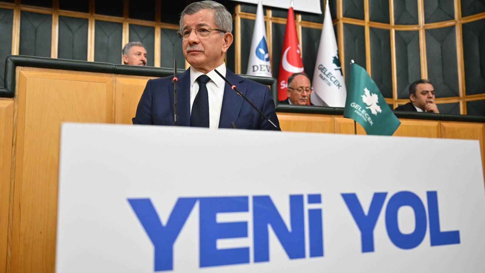 “CHP’yi sürecin dışına itmeyin” |