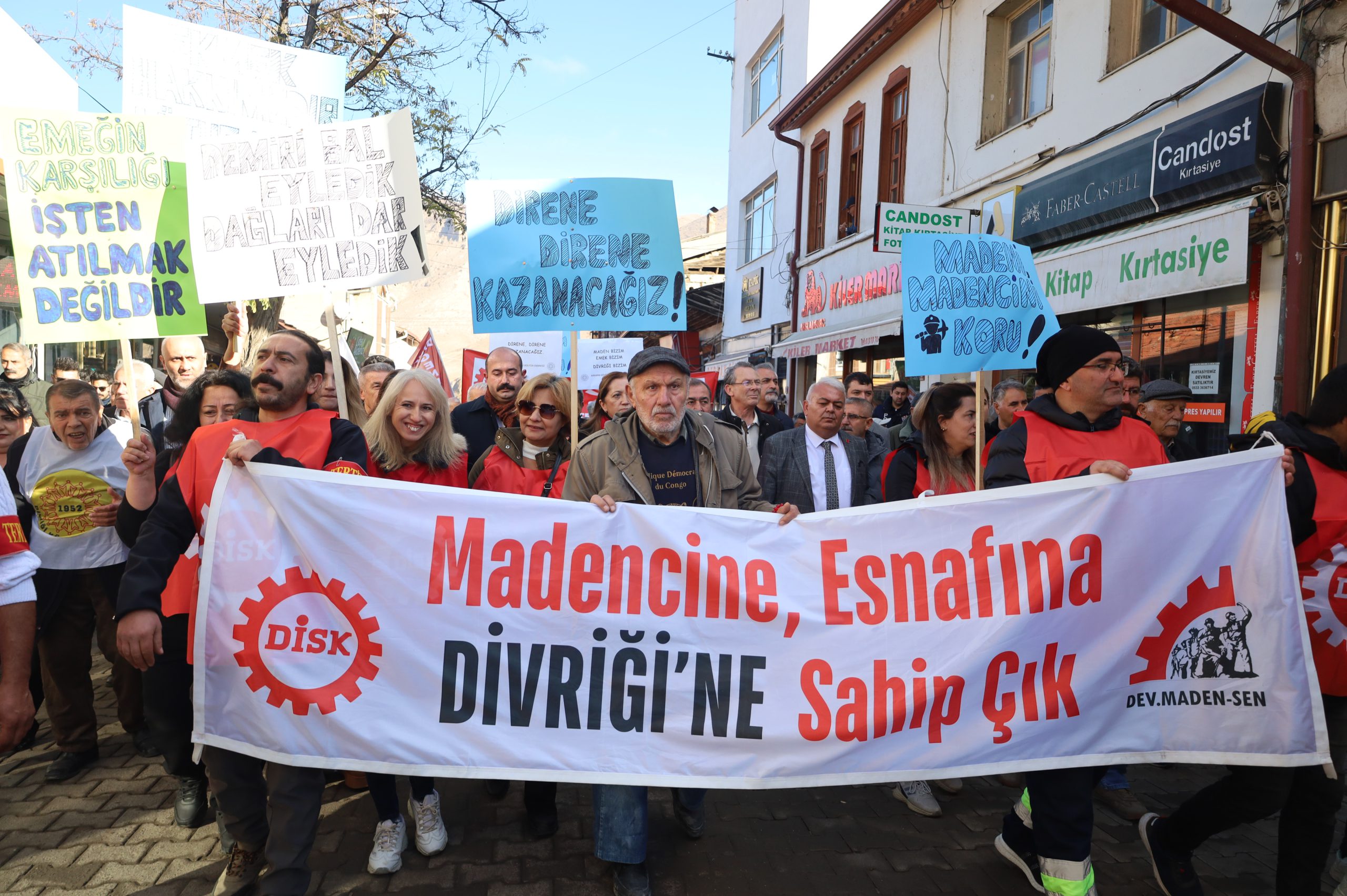 Divriği’de 700 kişi işten çıkarılıyor |