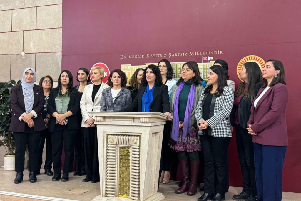 DEM Parti’den 7 maddelik çağrı l — Meclis'te yeni taciz iddiası görseli