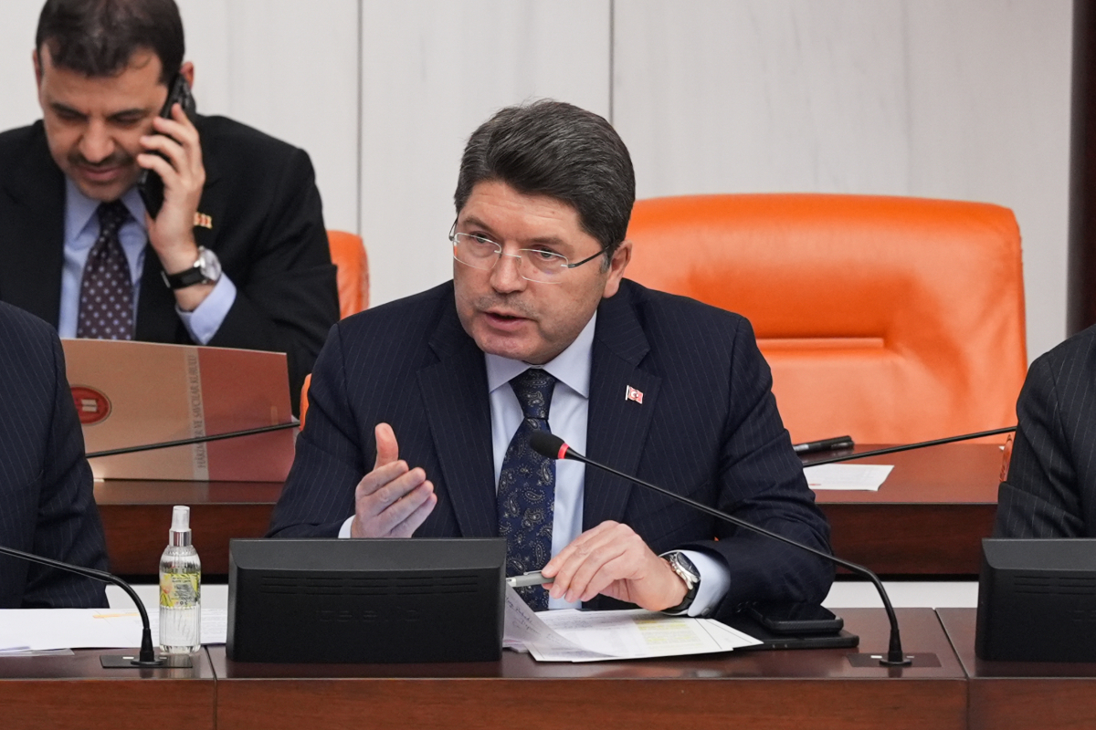 Kesinleşen AİHM kararı 45 gündür uygulanmıyor | — Adalet Bakanı Tunç, Demirtaş için konuştu görseli