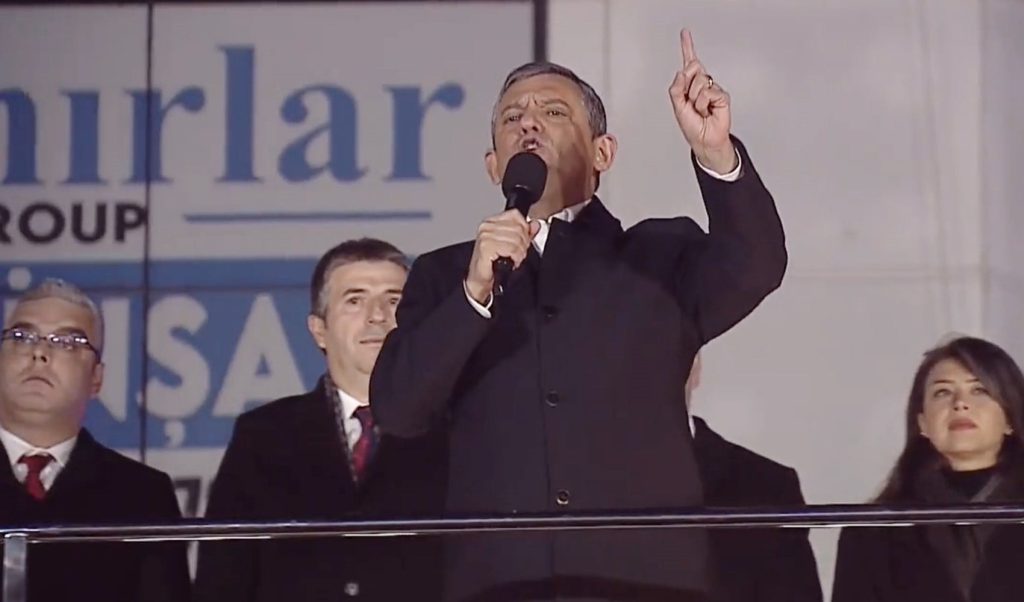 AKP hükümetini eliştirdi | — Özel: Vergiyi vermesi gerekenler yüzde 11 veriyor görseli