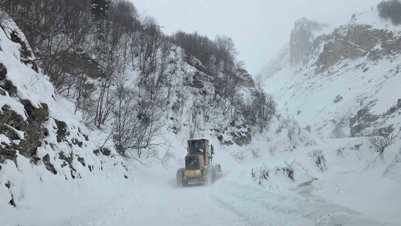 Artvin’de çığ meydana geldi: