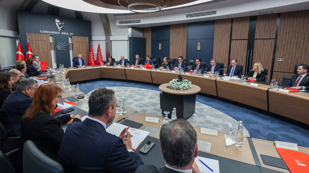 chp-de-yeni-myk-ilk-kez-toplandi-1