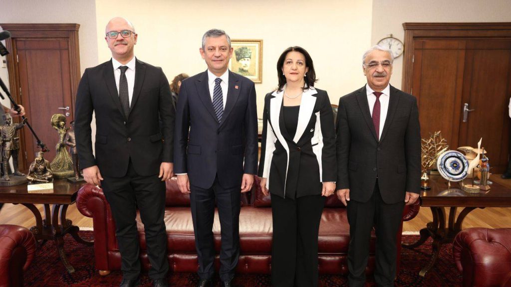 dem-parti-imrali-heyeti-ile-chp-gorusmesi-basladi-1