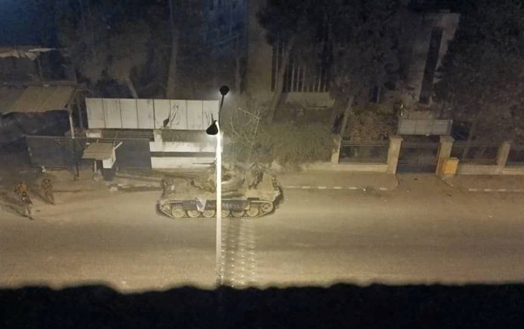 Geçici hükümet güçleri yeniden saldırdı | — Şêxmeqsûd ve Eşrefiye mahallelerine top atışı yapıldı görseli