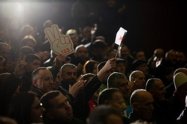 Kosova sandık başında |