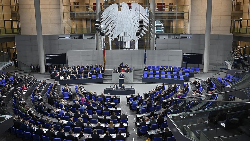 Hükümette tartışmalara yol açmıştı |