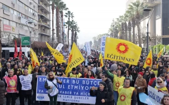 KESK üyeleri ülke genelinde iş bıraktı l