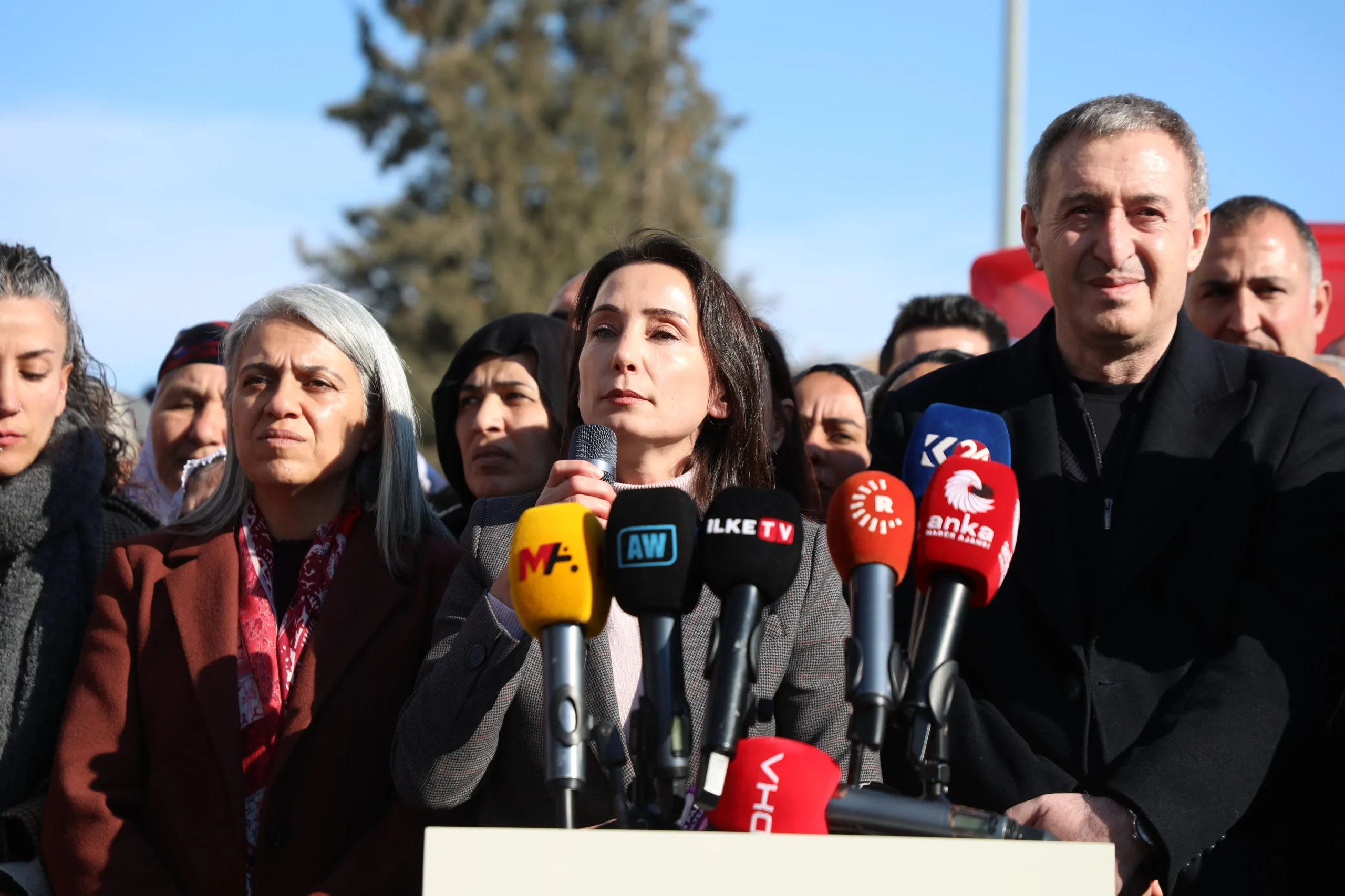 DEM Parti’den Rojava kararı |