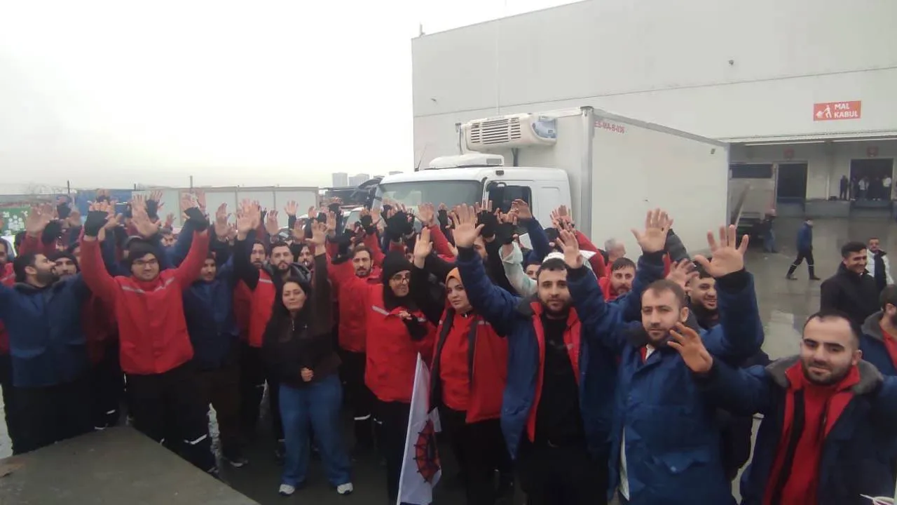 Depo işçilerinin mücadelesi sürüyor l