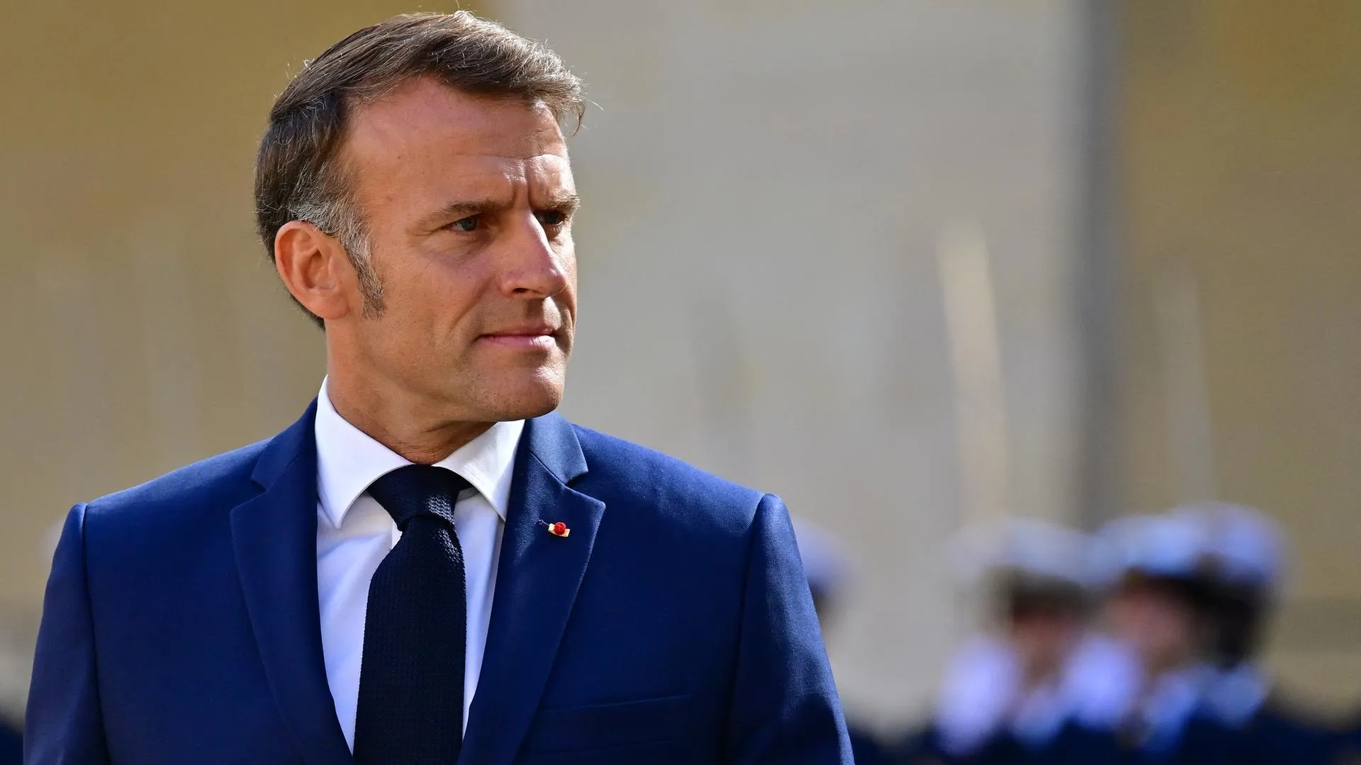 Macron’dan Şam’a çağrı: