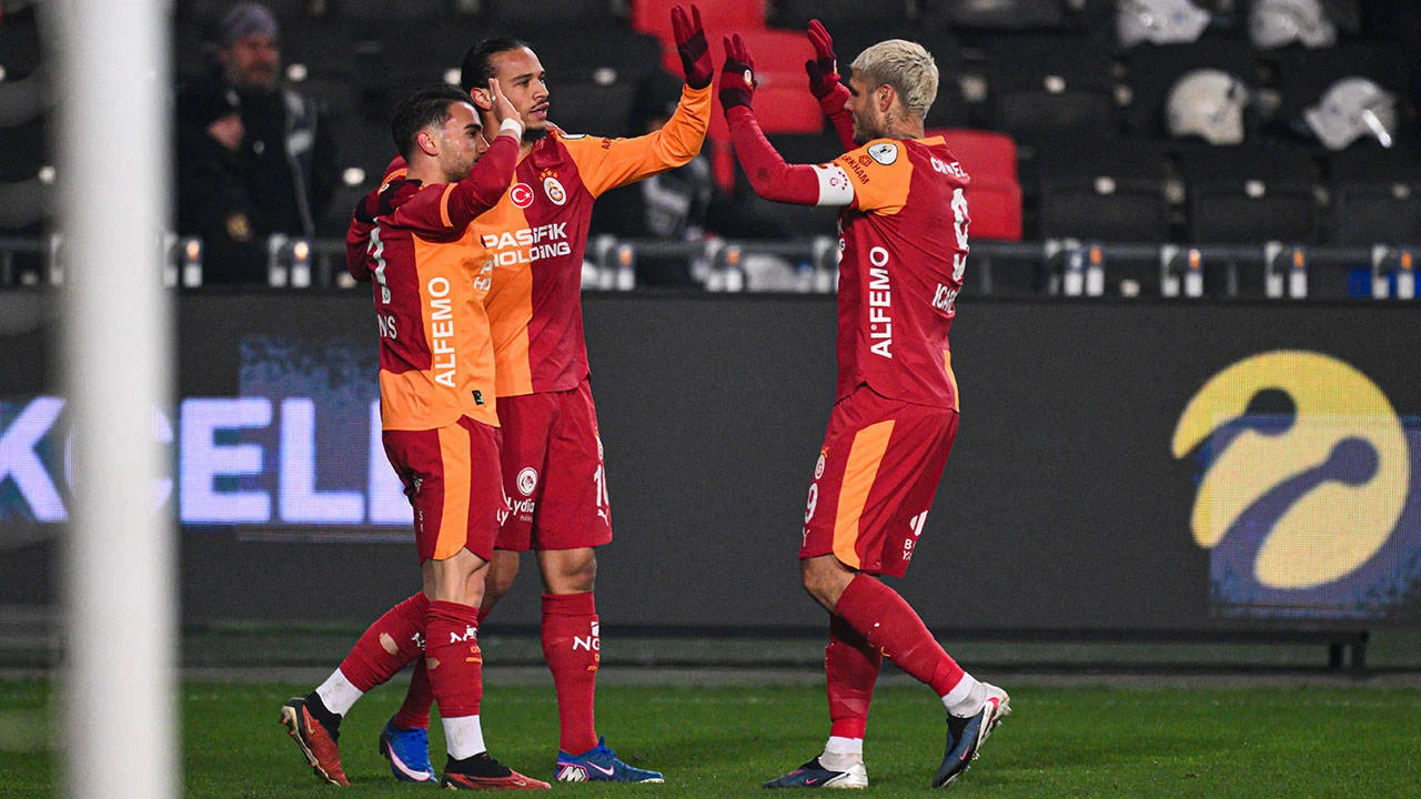 Turkcell Süper Kupa’da sarı-kırmızı şov |