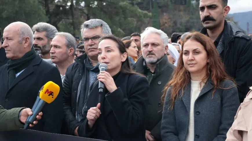 Hatay’da Halep saldırısına tepki — Hatimoğulları: Orada Kürt kanı döküldü görseli