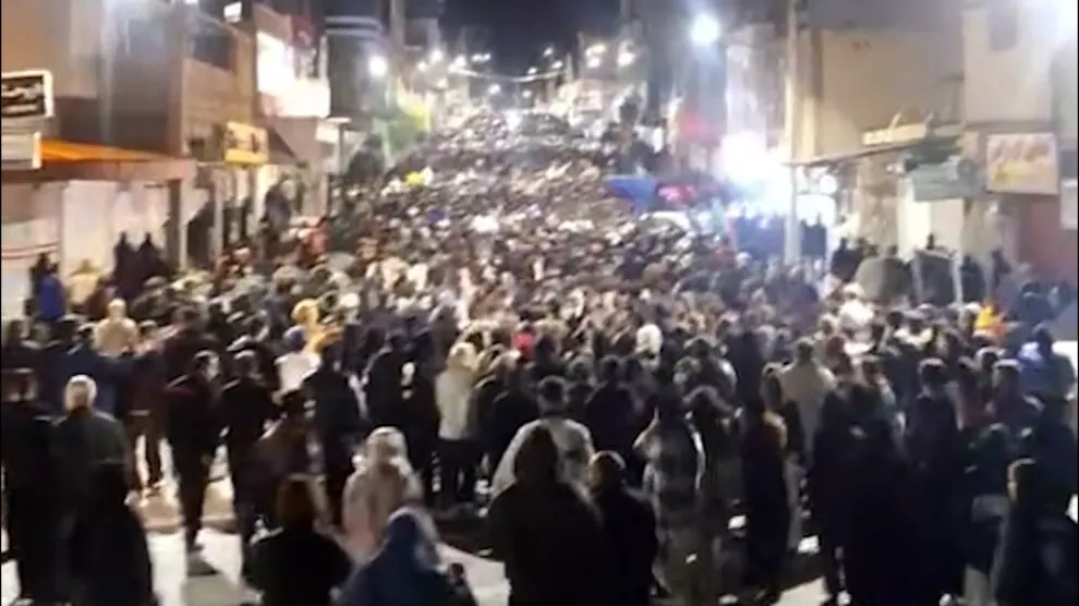 Rojhilatî: Halk yaşamak istiyor | — İran ve Rojhilat’ta protestolar 11’inci gününde sürüyor görseli