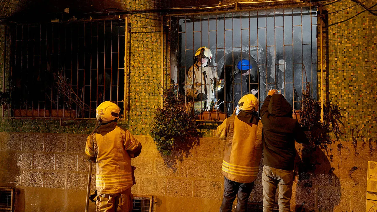 Kadıköy’de apartmanda yangın: