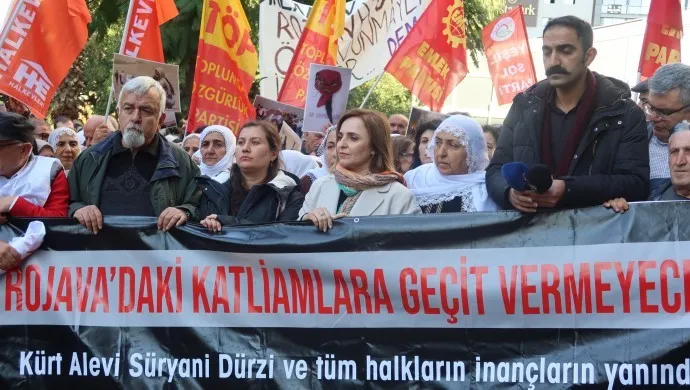 Bahçeli’nin “umut hakkı”, Demirtaş ve kayyum açıklaması | — Ayşegül Doğan: Sizi tutan nedir? görseli