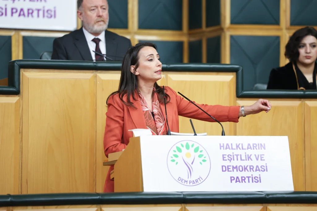 DEM Parti Tülay Hatimoğulları Grup Toplantısı 10 Ocak 2026 2R4A7310