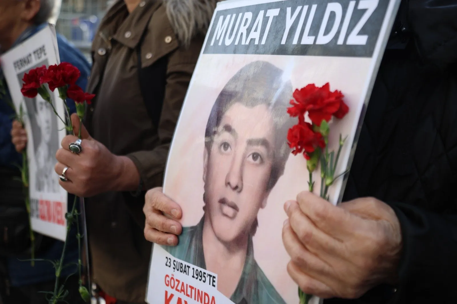 Cumartesi Anneleri |