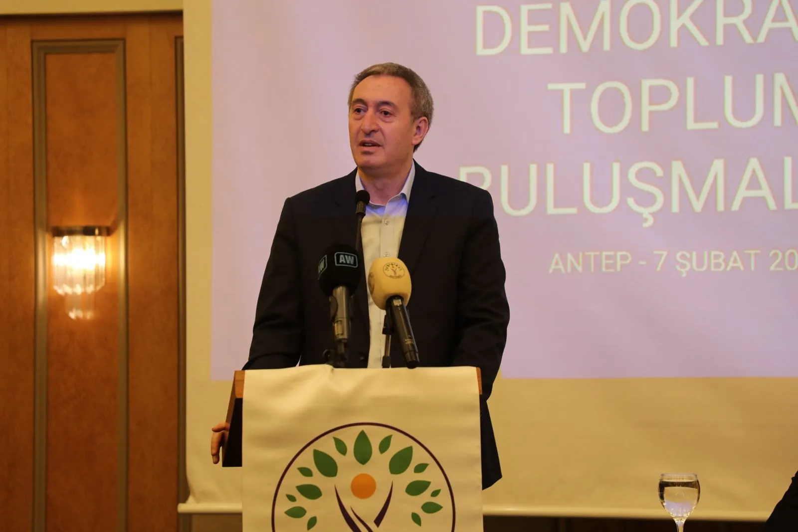 “30 Ocak Anlaşması bir teslimiyet değil” |