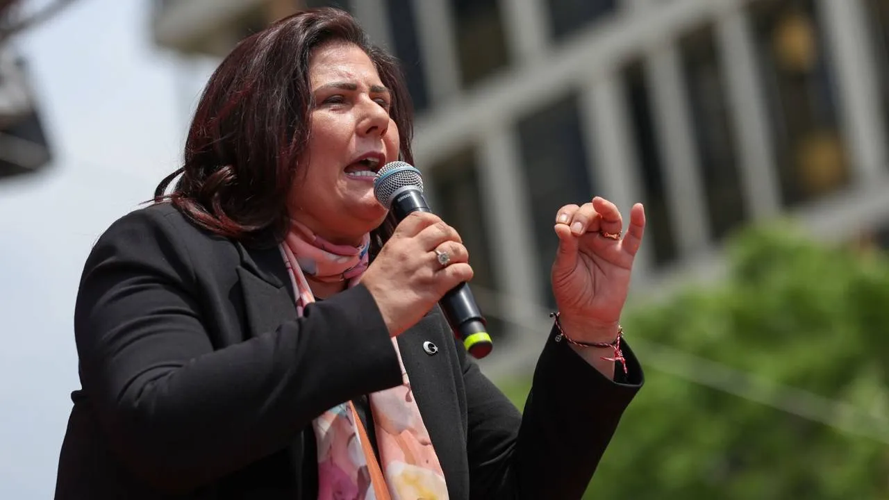 CHP’den istifa edip AKP’ye katılmıştı l